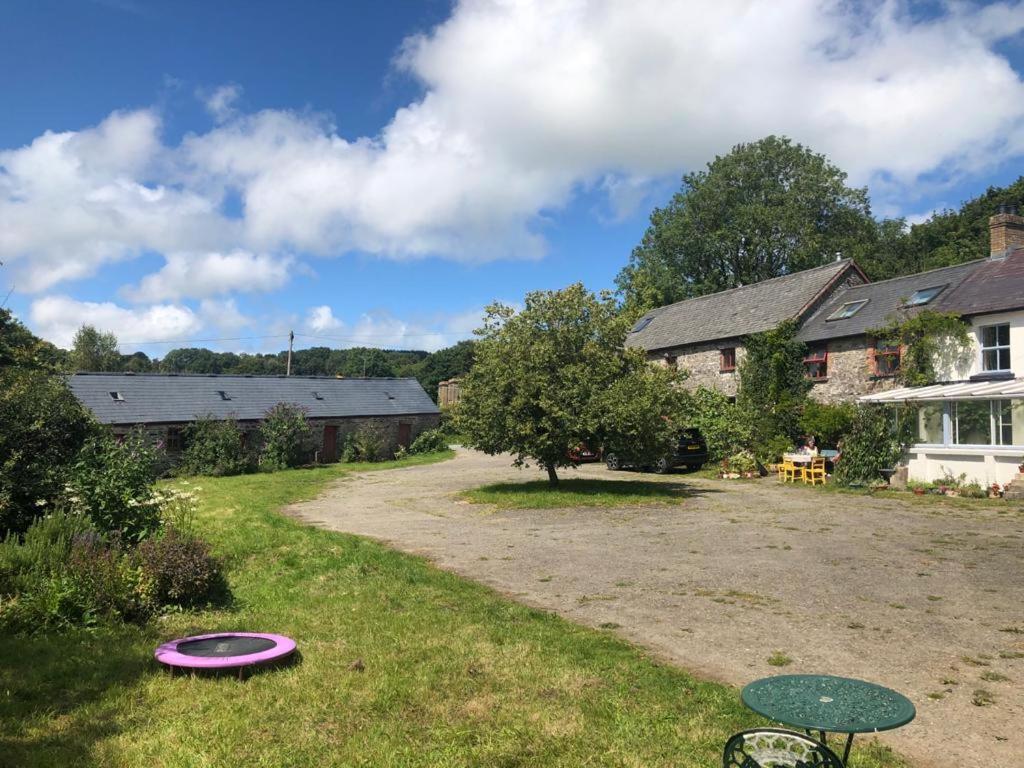 Gernos Farmhouse Llandysul 外观 照片